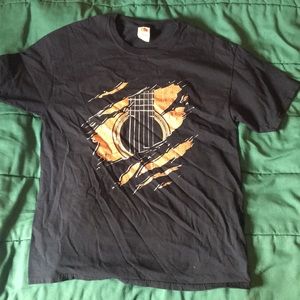 Black Graphic T-Shirt Size L